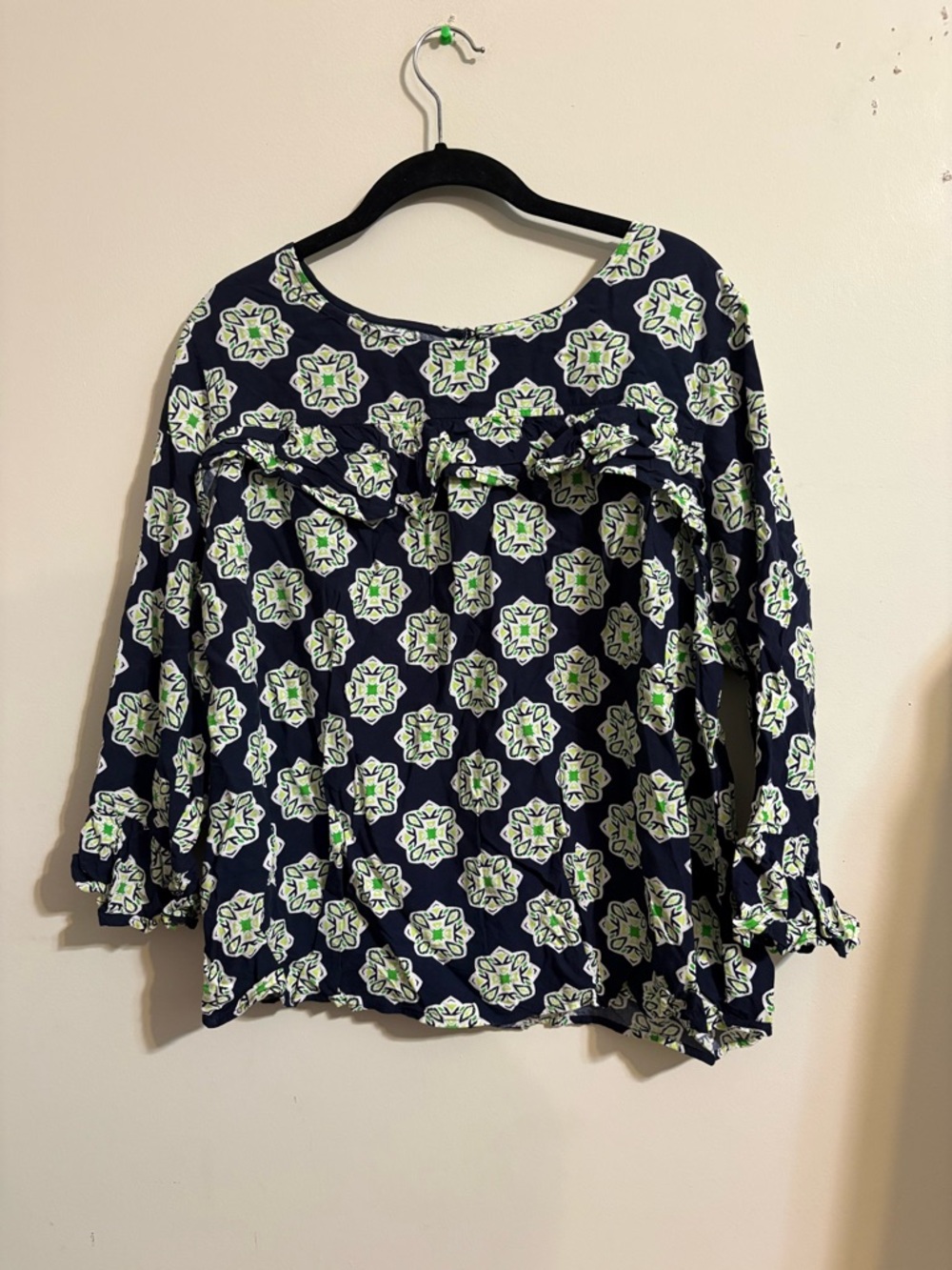 Crown & Ivy women's blouse Large navy blue green white geometric bell sleeves